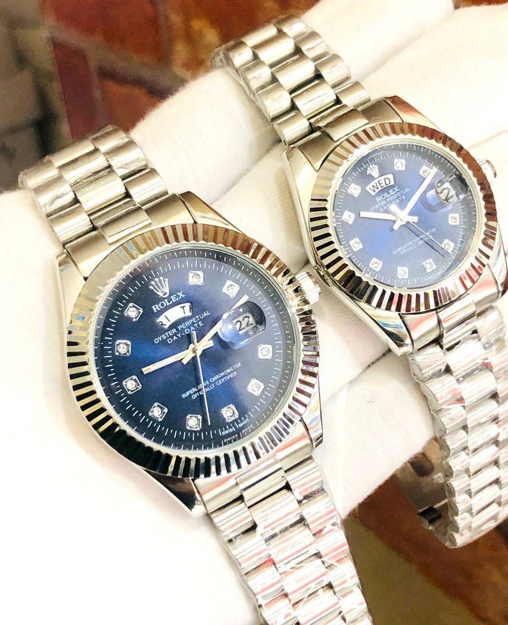Luxury Couple Watch ➕ Free Box ➕ Free Delivery  🎁